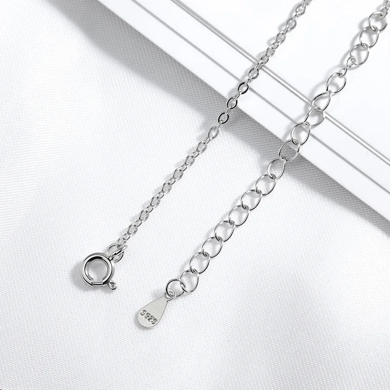 Carona Necklace