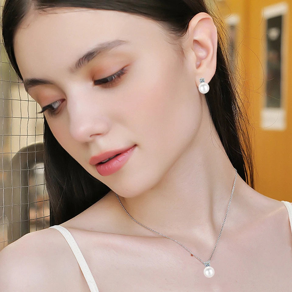 White Pearl Pendant Necklace