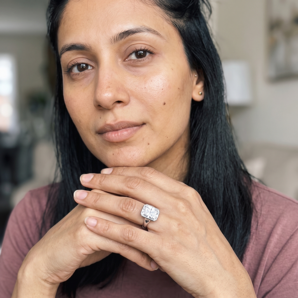 Bosco Gurin Ring worn by model