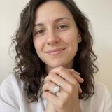Château-d’Oex Ring by Meri Jaan — lab-grown moissanite ring, worn by model