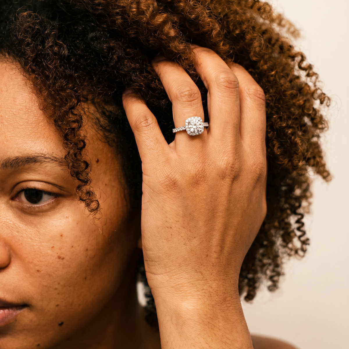 Château-d’Oex Ring by Meri Jaan — lab-grown moissanite ring, worn by model