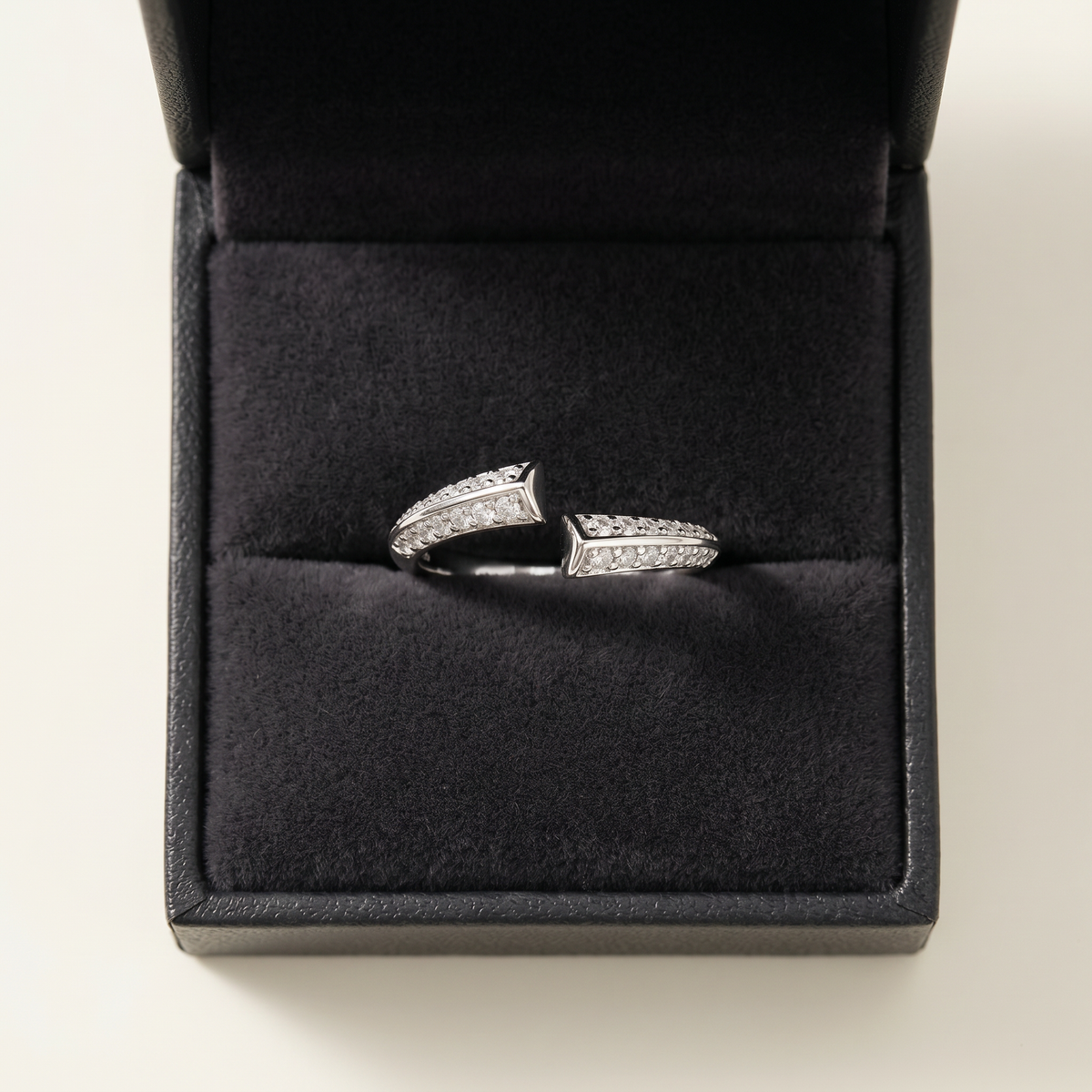Corippo by Meri Jaan — lab-grown moissanite jewellery, product photo