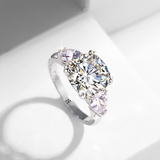 Davo Ring by Meri Jaan — lab-grown moissanite ring, product photo