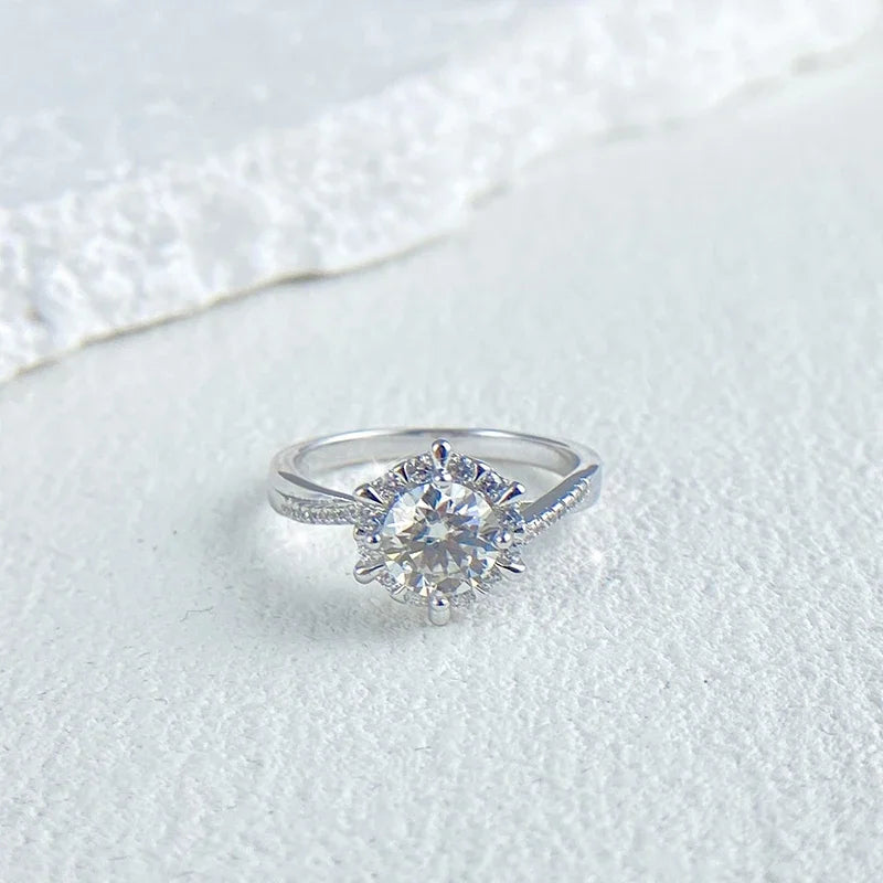 Glarus Ring by Meri Jaan — lab-grown moissanite ring, product photo