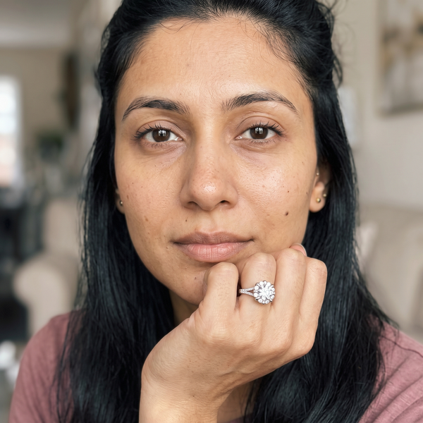 Glarus Ring worn by model