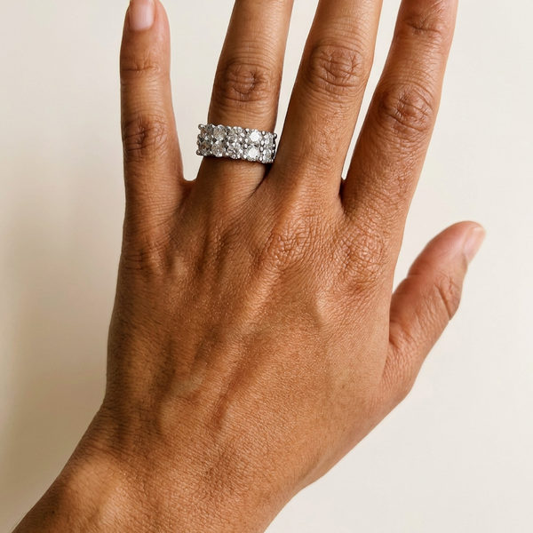 La Chaux-de-Fonds Ring by Meri Jaan — lab-grown moissanite ring, worn by model