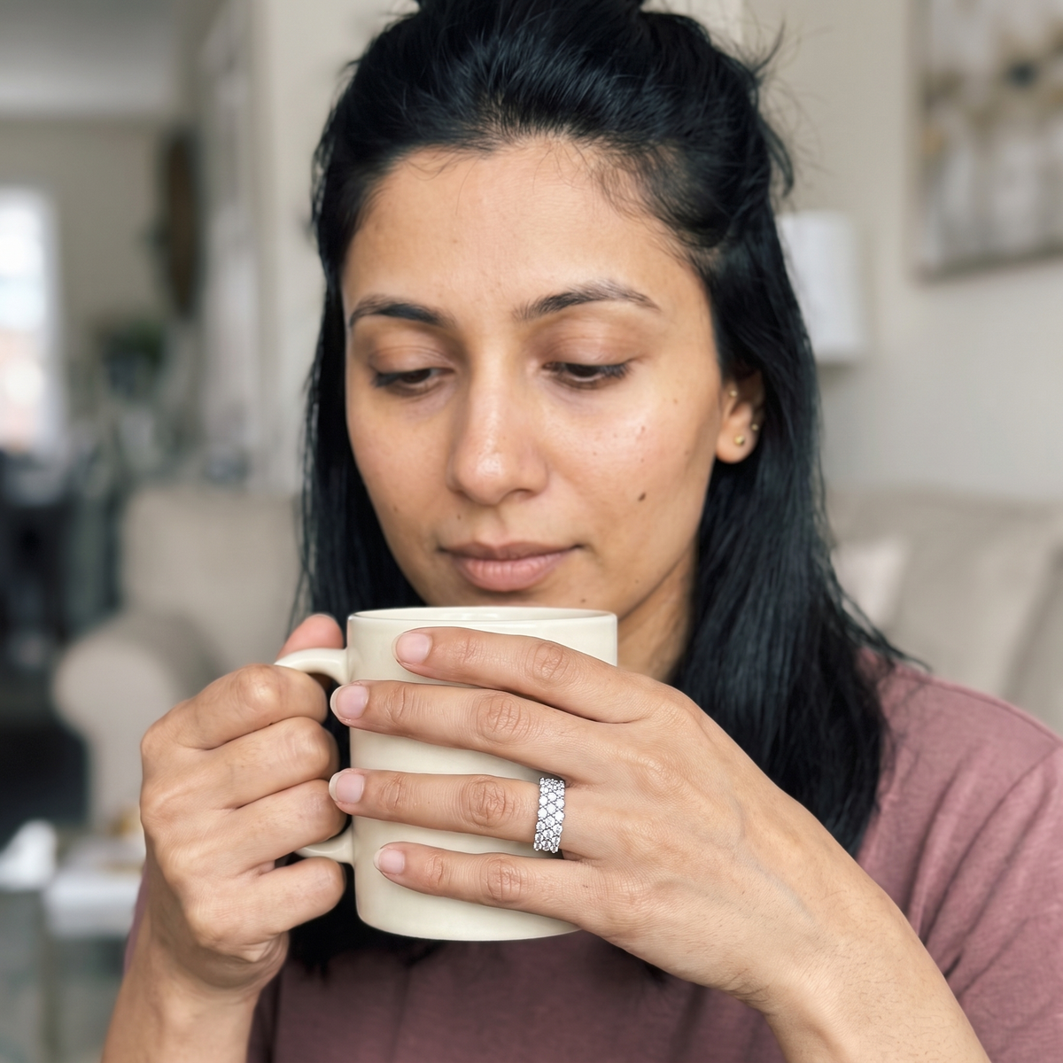 La Chaux-de-Fonds Ring worn by model
