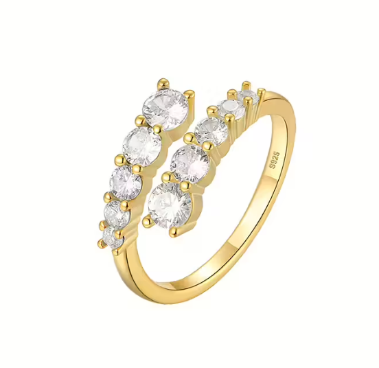 Monthey Ring by Meri Jaan — lab-grown moissanite ring, product photo