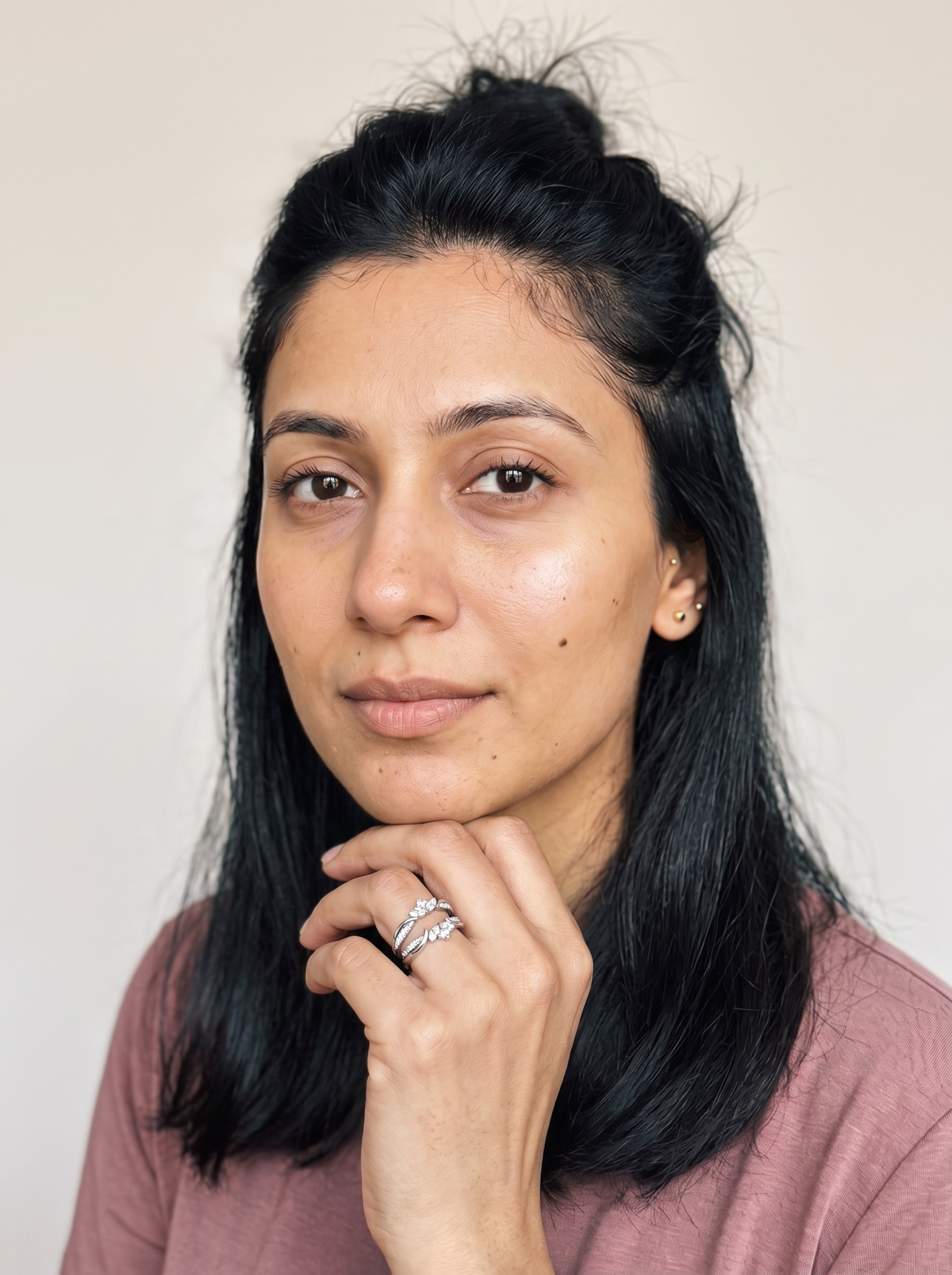 Pelwan Ring worn by model