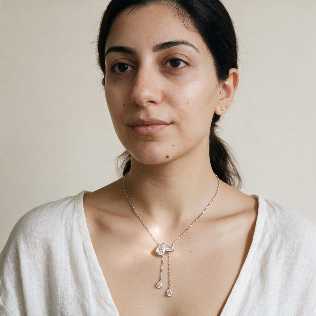 Rolle Necklace
