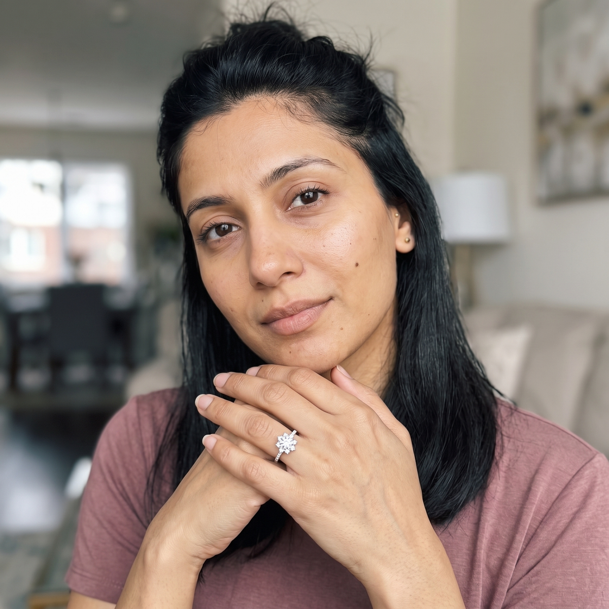 Romainmôtier Ring worn by model