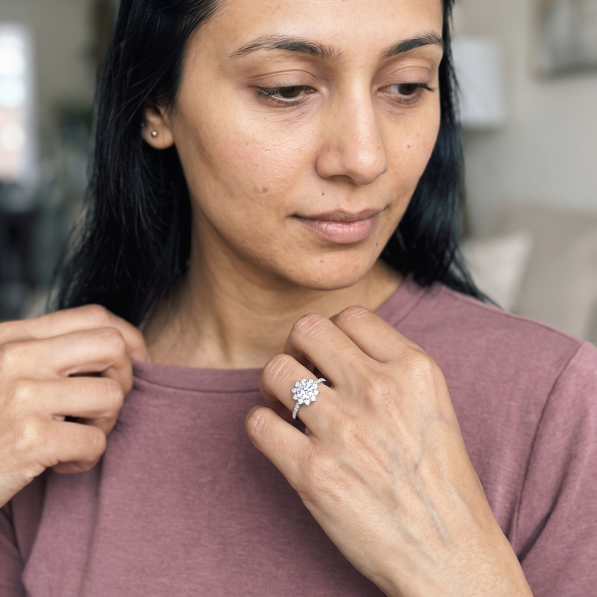 Romainmôtier Ring worn by model