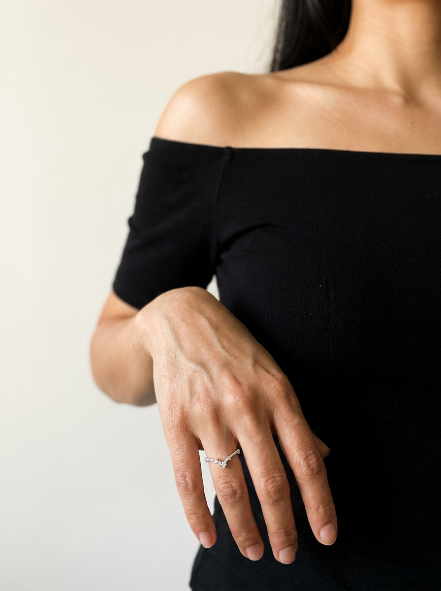 Saas-Fee by Meri Jaan — lab-grown moissanite jewellery, worn by model