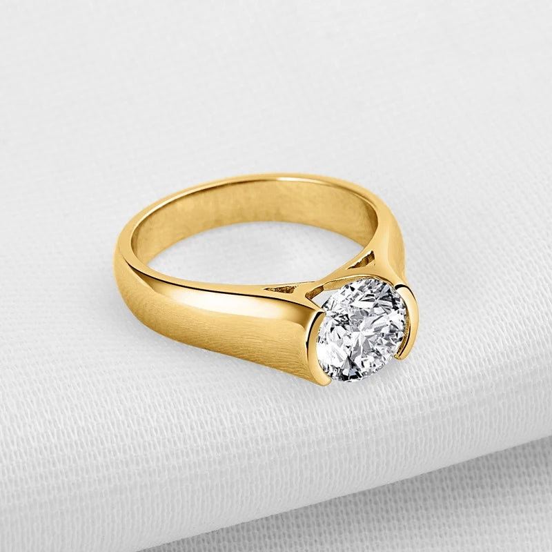 Sierre Ring by Meri Jaan — lab-grown moissanite ring, product photo