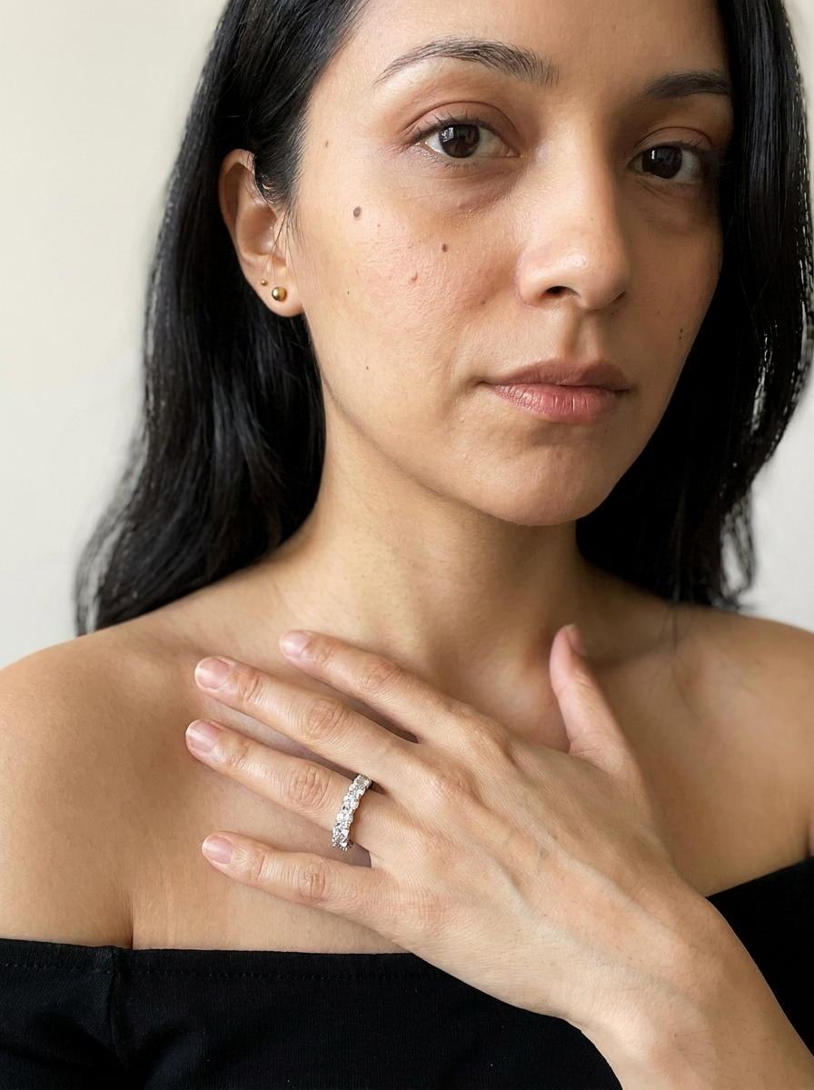 Solothurn Ring by Meri Jaan — lab-grown moissanite ring, worn by model