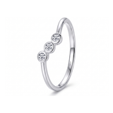 Splügen Stackable Ring - three-quarter view