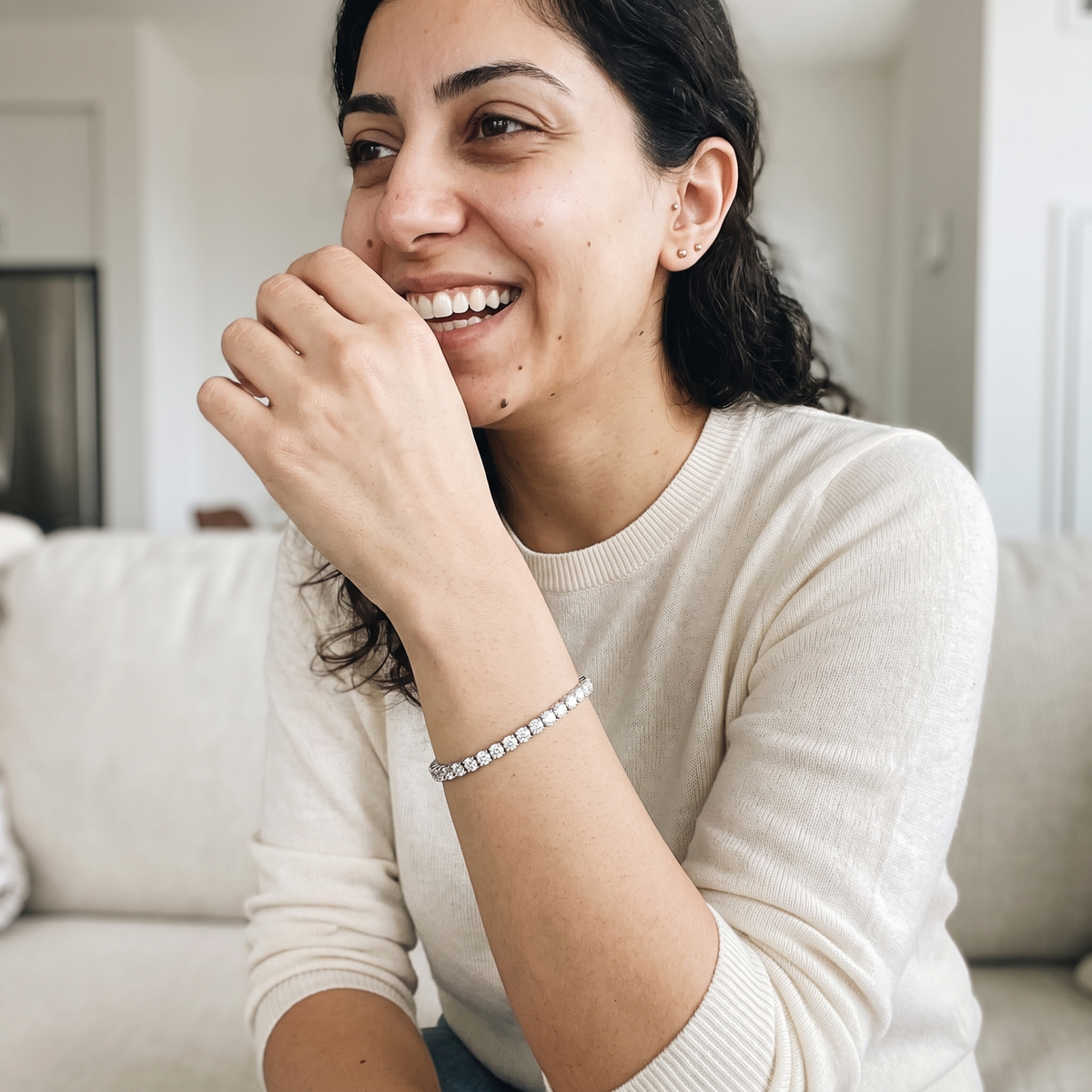 Vitznau Bracelet worn by model