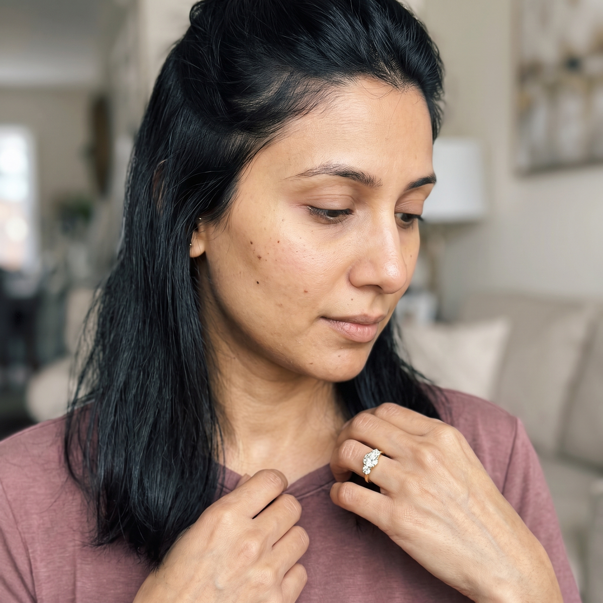 Zernez Ring worn by model